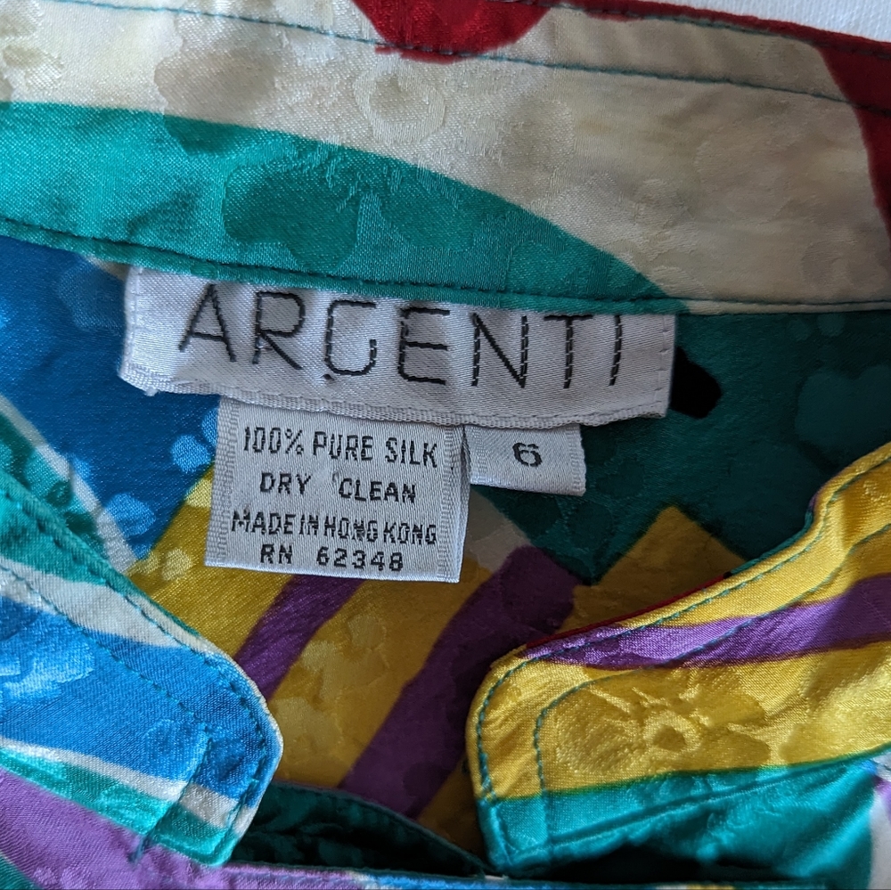 Argenti Vintage Bold Colorful Print Cropped Double Breasted Silk Blouse, size 6 - Picture 6 of 13